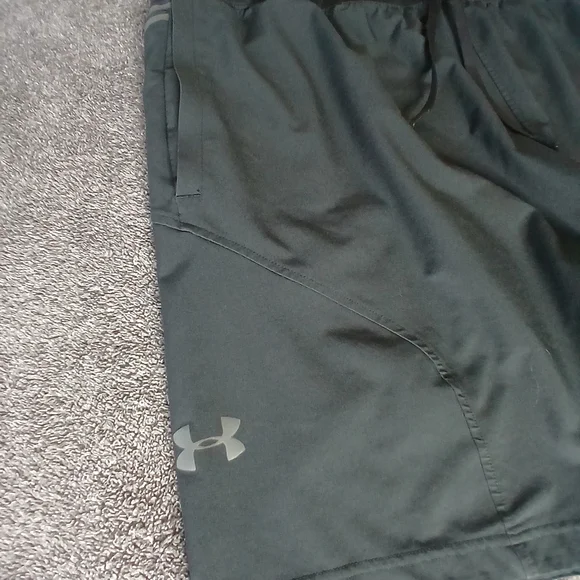 Under Armour Project Rock Brahma Bull Shorts XXL Black - Picture 5 of 6